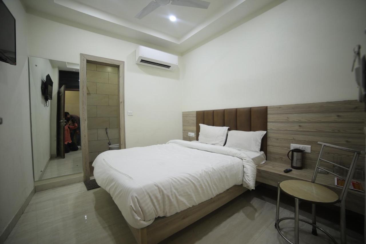 Hotel Shri Ram Residency Agra  Buitenkant foto