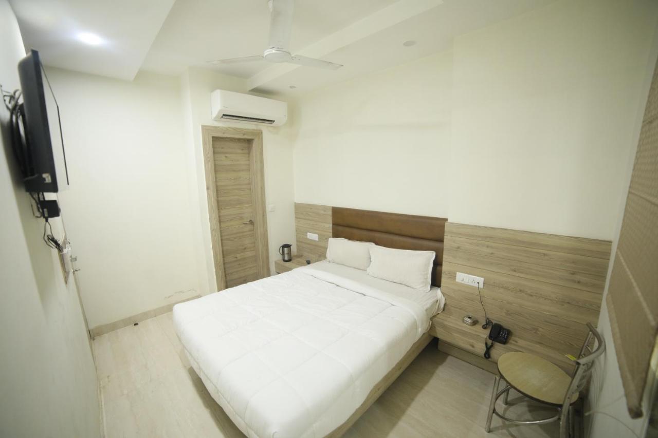 Hotel Shri Ram Residency Agra  Buitenkant foto